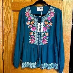 NwT M Savanna Jane peasant blouse